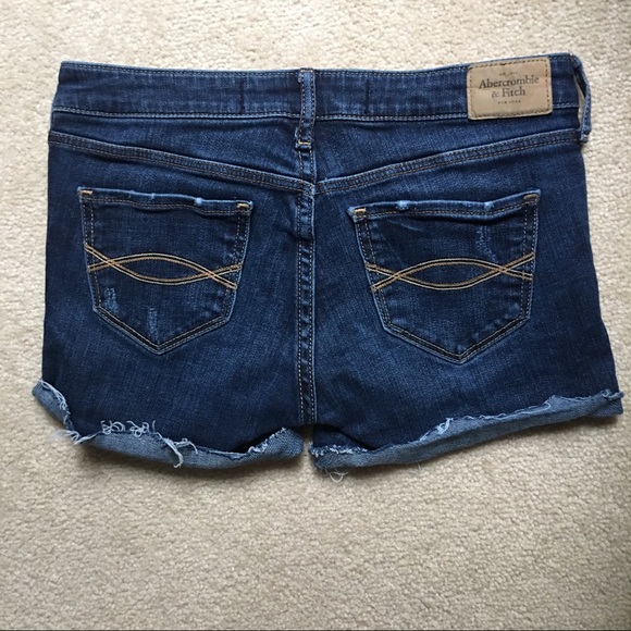Abercrombie & Fitch cut off distressed shorts - Picture 3 of 3
